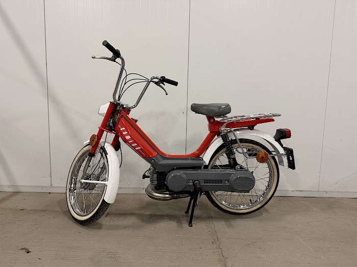 Honda Camino DX Red - Class B