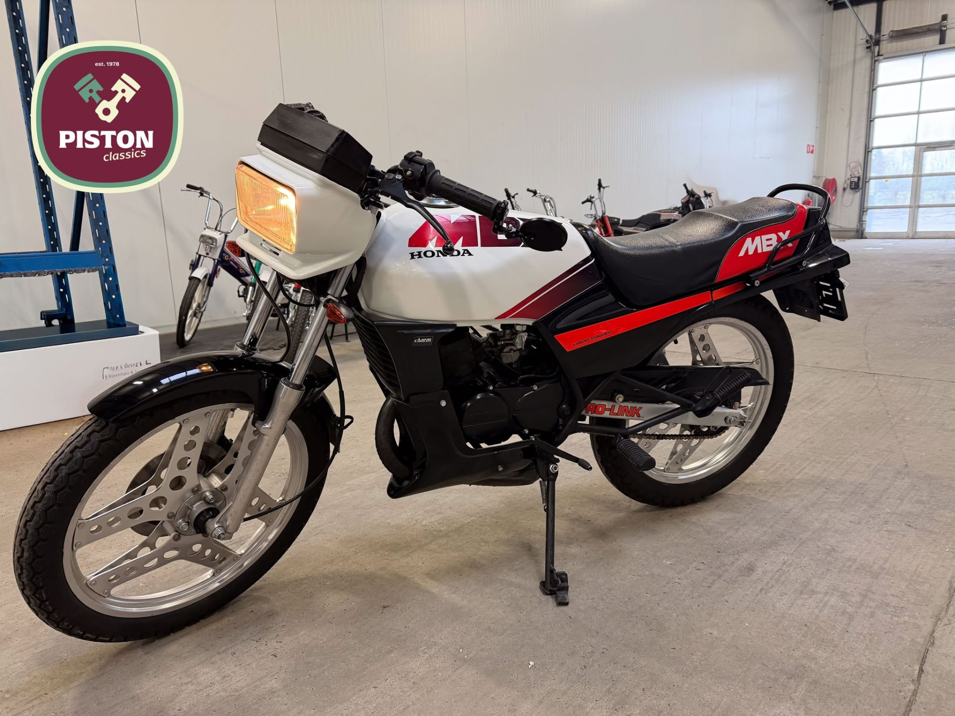 Honda MBX 80 Rainbow White